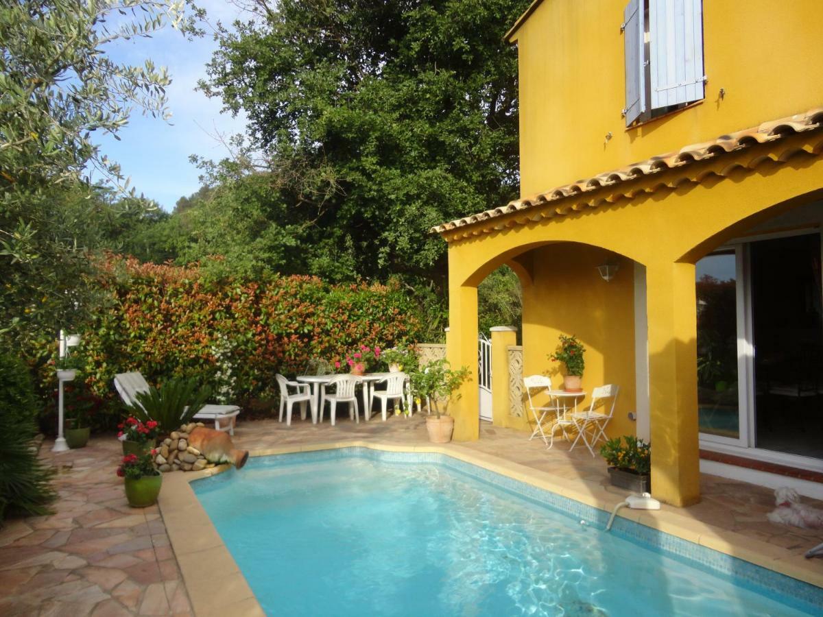 Deux Chambres Chez L'Habitant Dans Villa De Charme Avec Piscine Et Proche Mer Cuers Exteriér fotografie